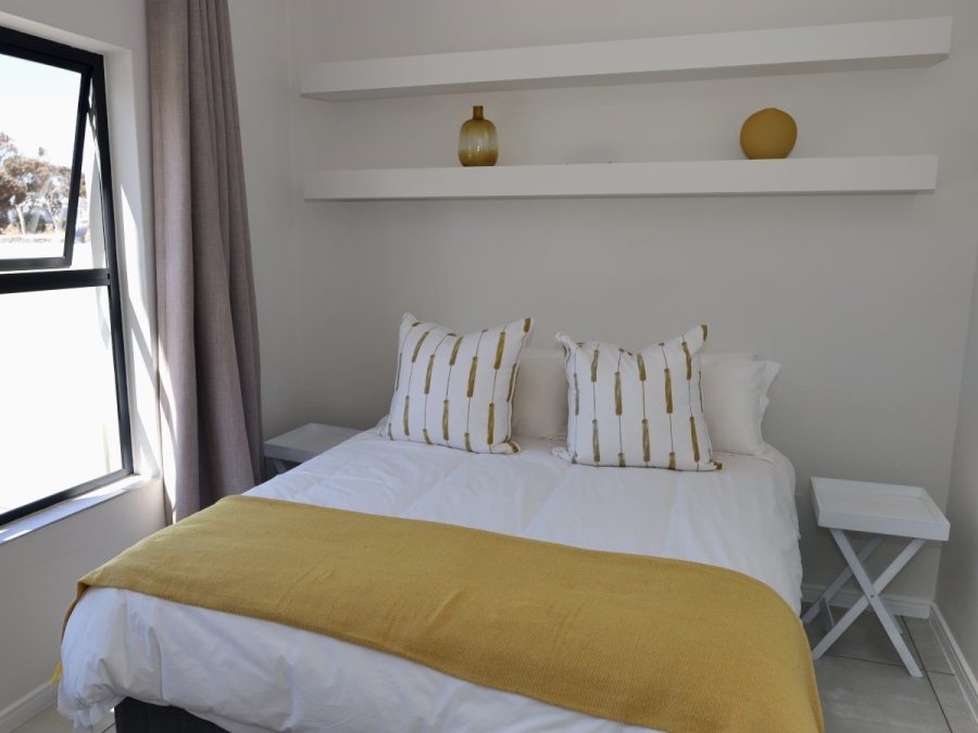 2 Bedroom Property for Sale in De Zicht Estate Western Cape